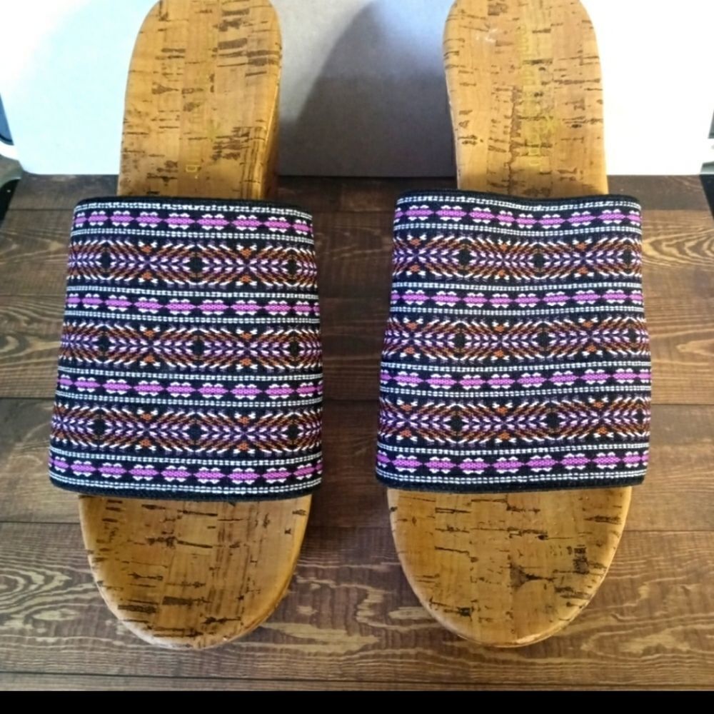 Montego Bay Club Multi Colored Cork Wedge Sandals Sz 8.5 - Picture 3 of 9